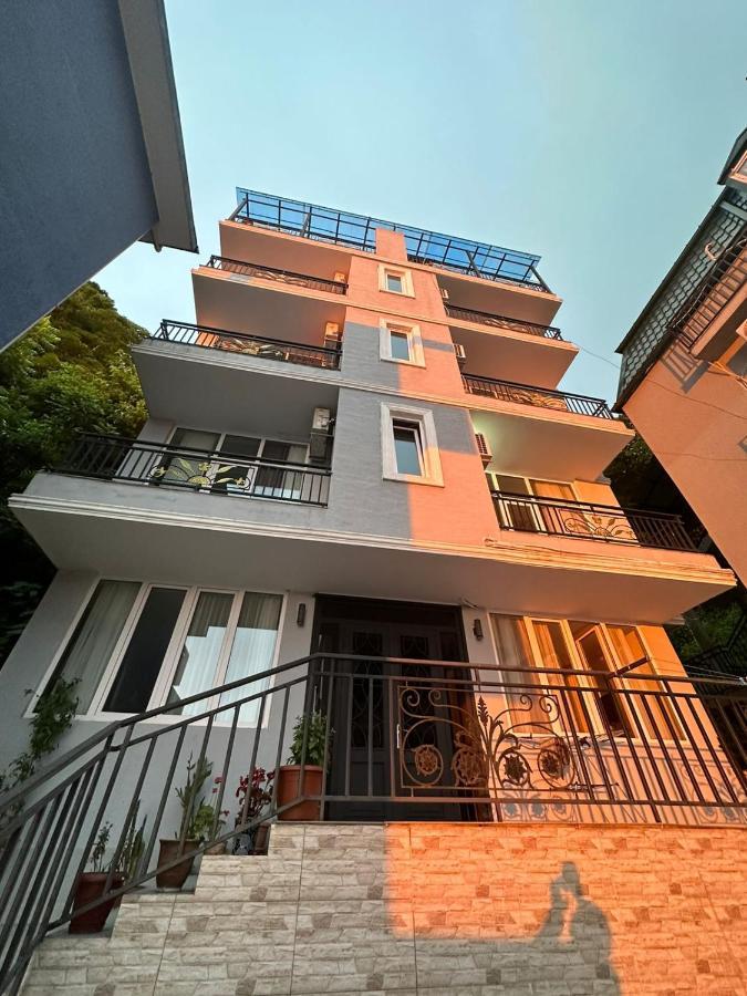 Hotel Woodsea Batumi Exteriér fotografie